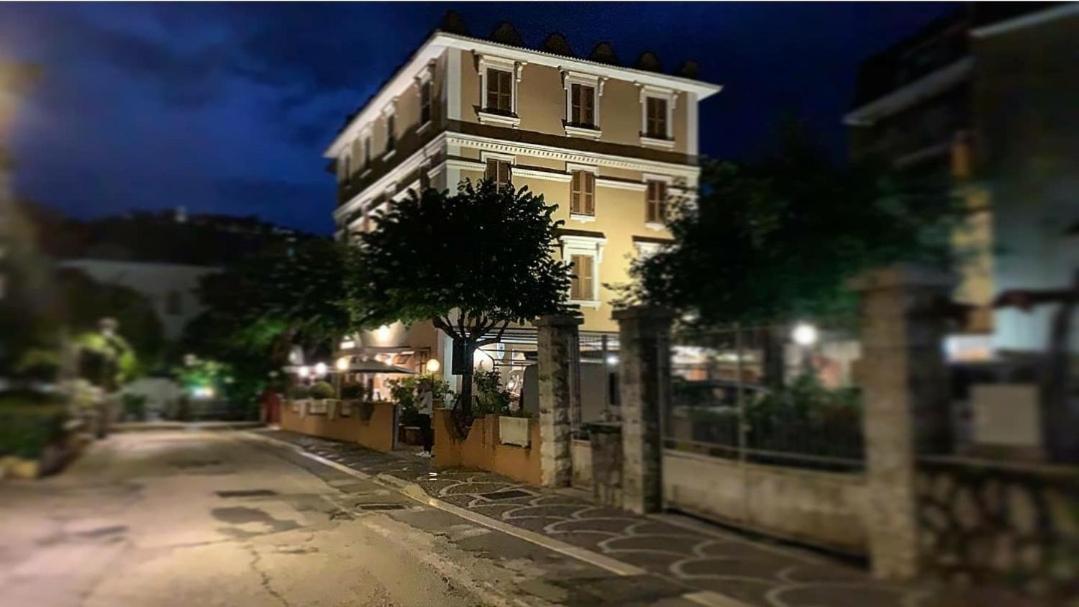 Hotel Iris Crillon Fiuggi Exterior foto