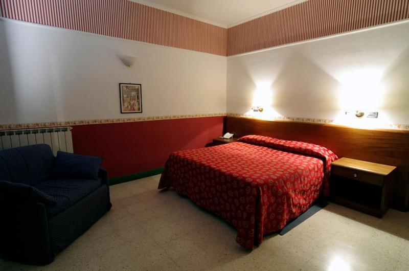 Hotel Iris Crillon Fiuggi Cameră foto