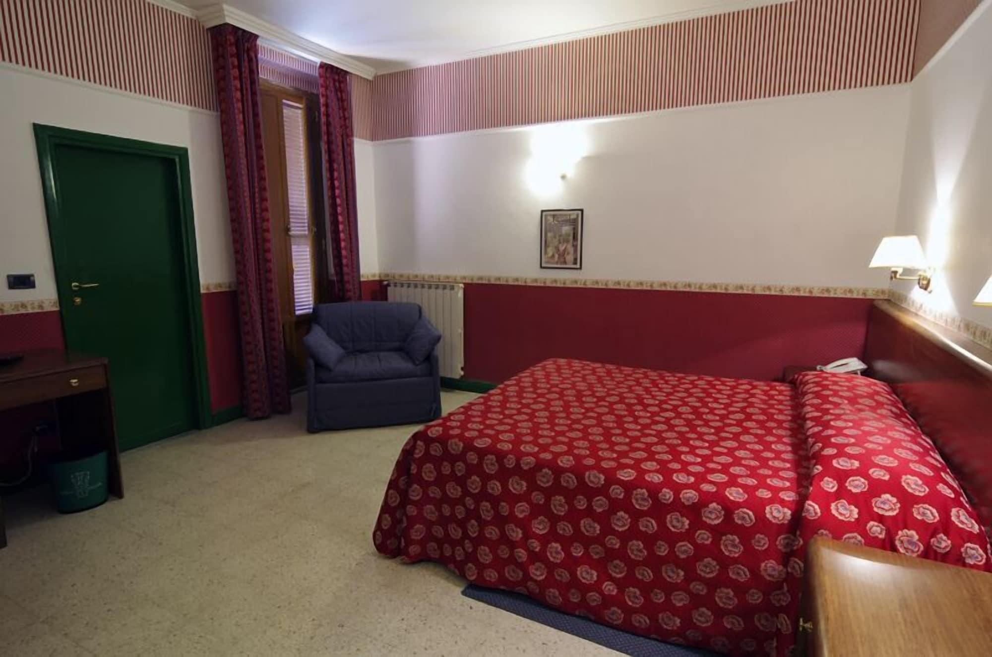 Hotel Iris Crillon Fiuggi Exterior foto